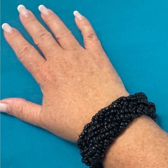 *5 for $20; Elegant Black Beaded Bracelet - Picture 3 of 3